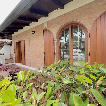 Villa Palm Линьяно-Саббьядоро Экстерьер фото
