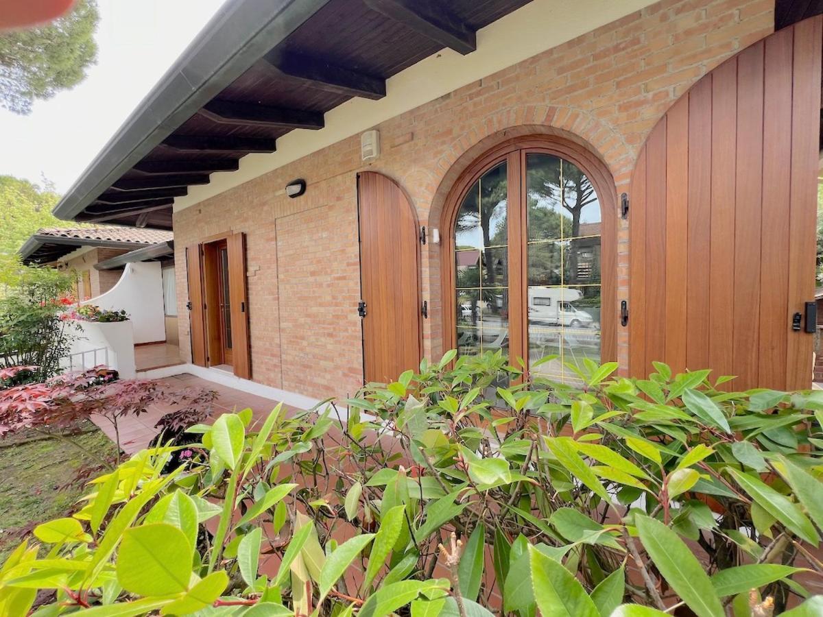 Villa Palm Линьяно-Саббьядоро Экстерьер фото